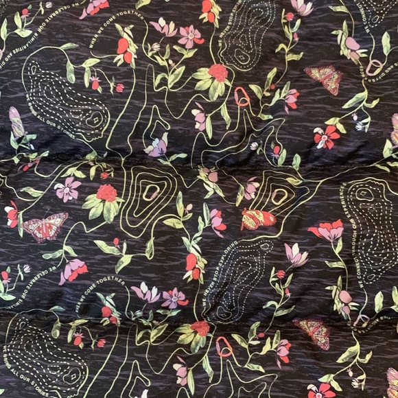 NWT The North Face Women’s 1996 Retro Nuptse Jacket, Small - Picture 9 of 11